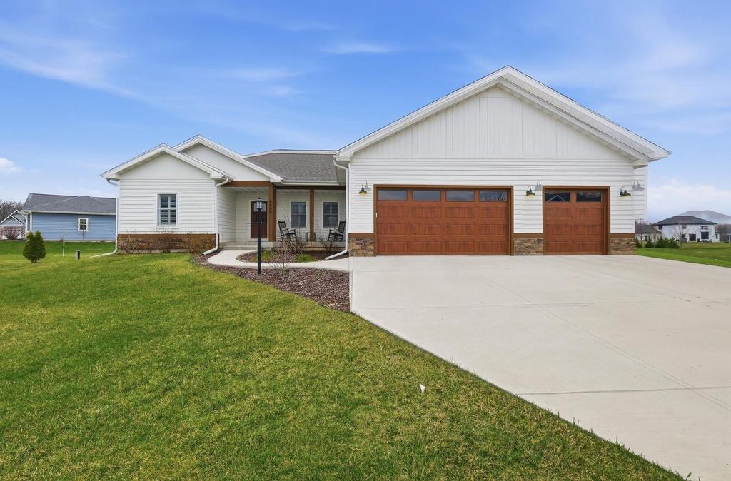 Photo of 6480 Revere PASS, Deforest, WI 53532 (MLS # 2018891)