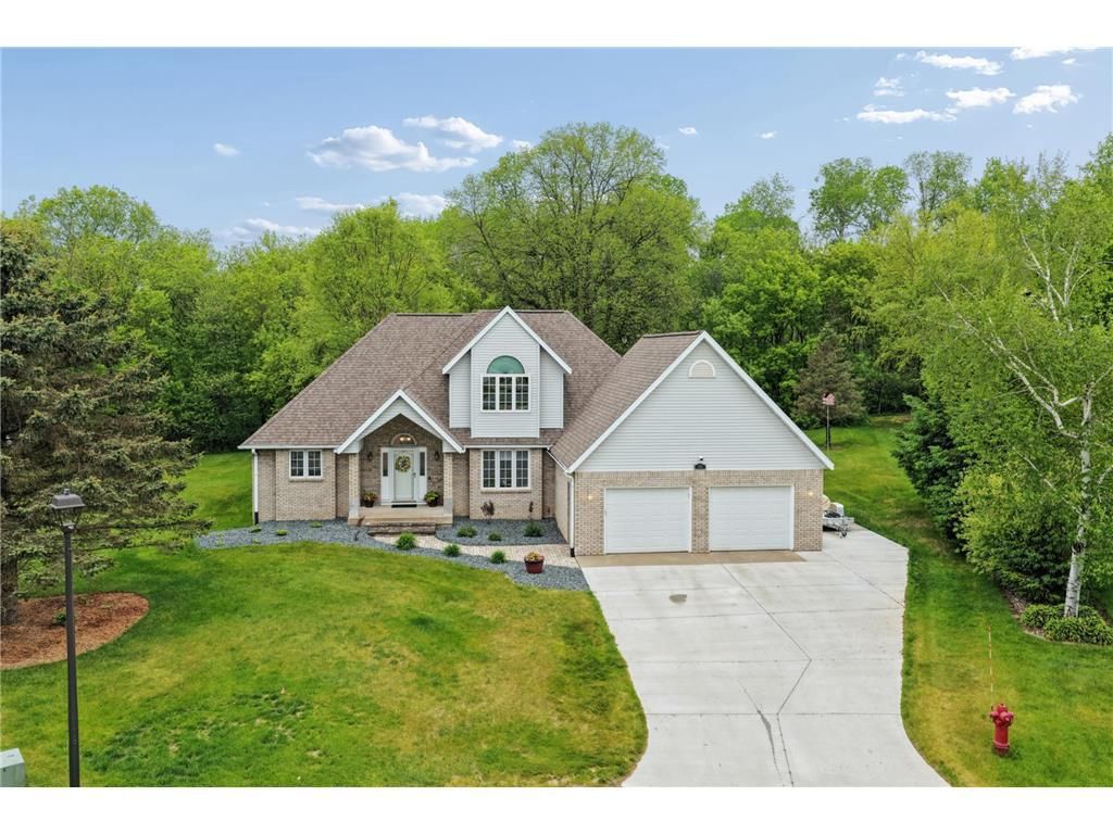 Photo of 103 Ivy DRIVE, Woodville, WI 54028 (MLS # 7077407)