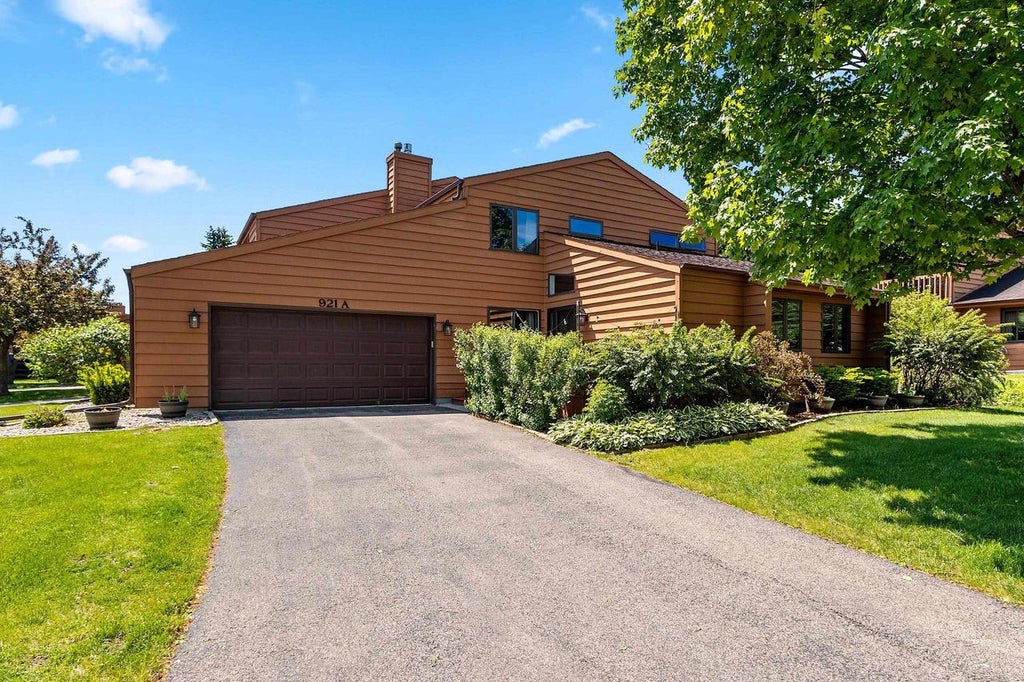 Photo of 921 E Windfield PLACE #A, Appleton, WI 54911 (MLS # 50322374)