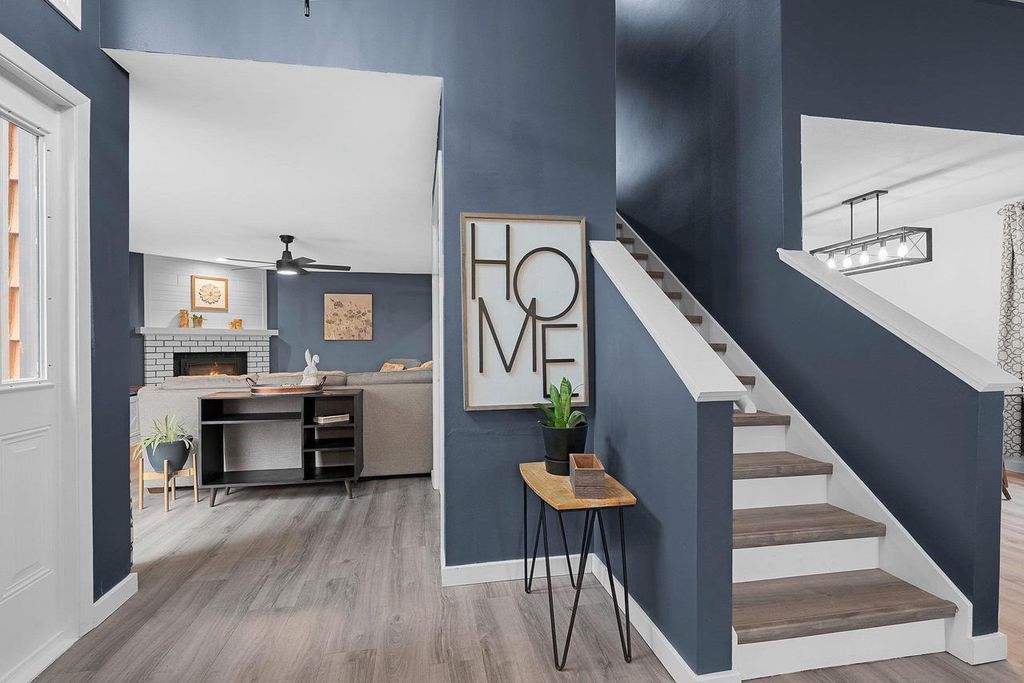 Photo of 921 E Windfield PLACE #A, Appleton, WI 54911 (MLS # 50322374)