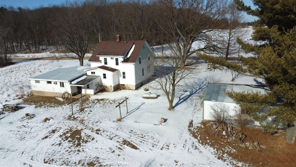 Photo of W10349 Valley View ROAD, Shawano, WI 54166 (MLS # 50318575)