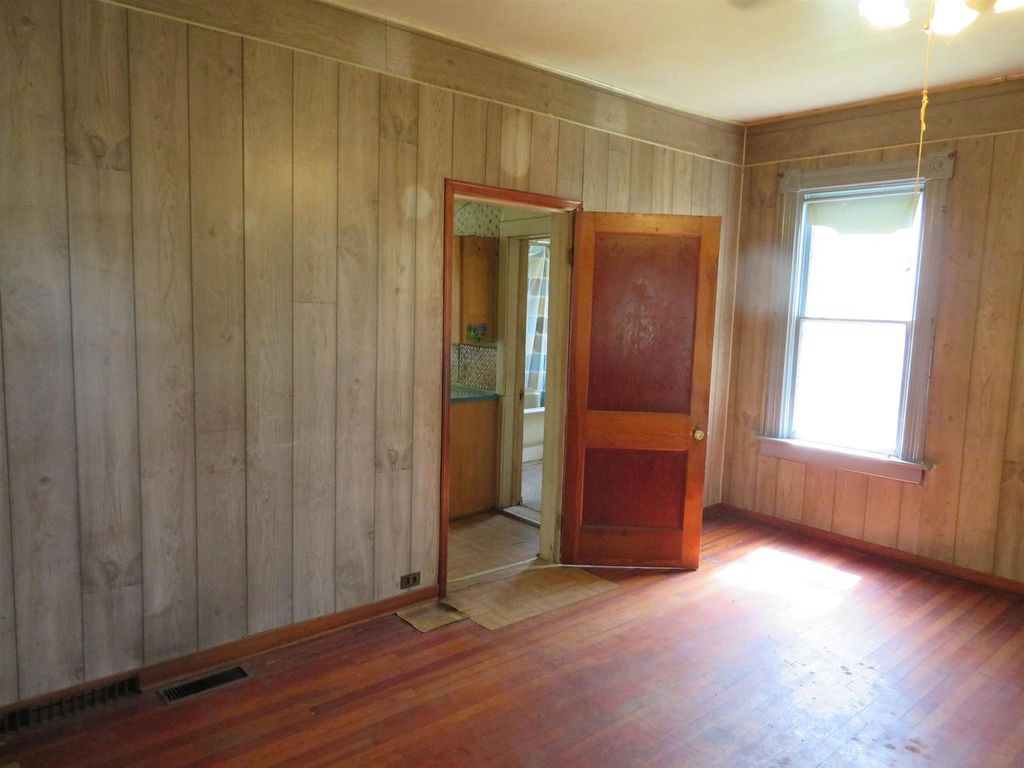 Photo of 507 Cottage STREET, Merrill, WI 54452 (MLS # 22601927)