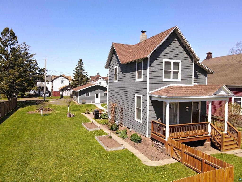 Photo of 1211 Weeks AVENUE, Superior, WI 54880 (MLS # 6125345)