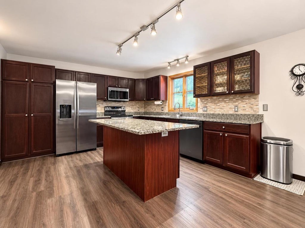 Photo of 213 Yarrow Hill DRIVE, Cottage Grove, WI 53527 (MLS # 2030398)