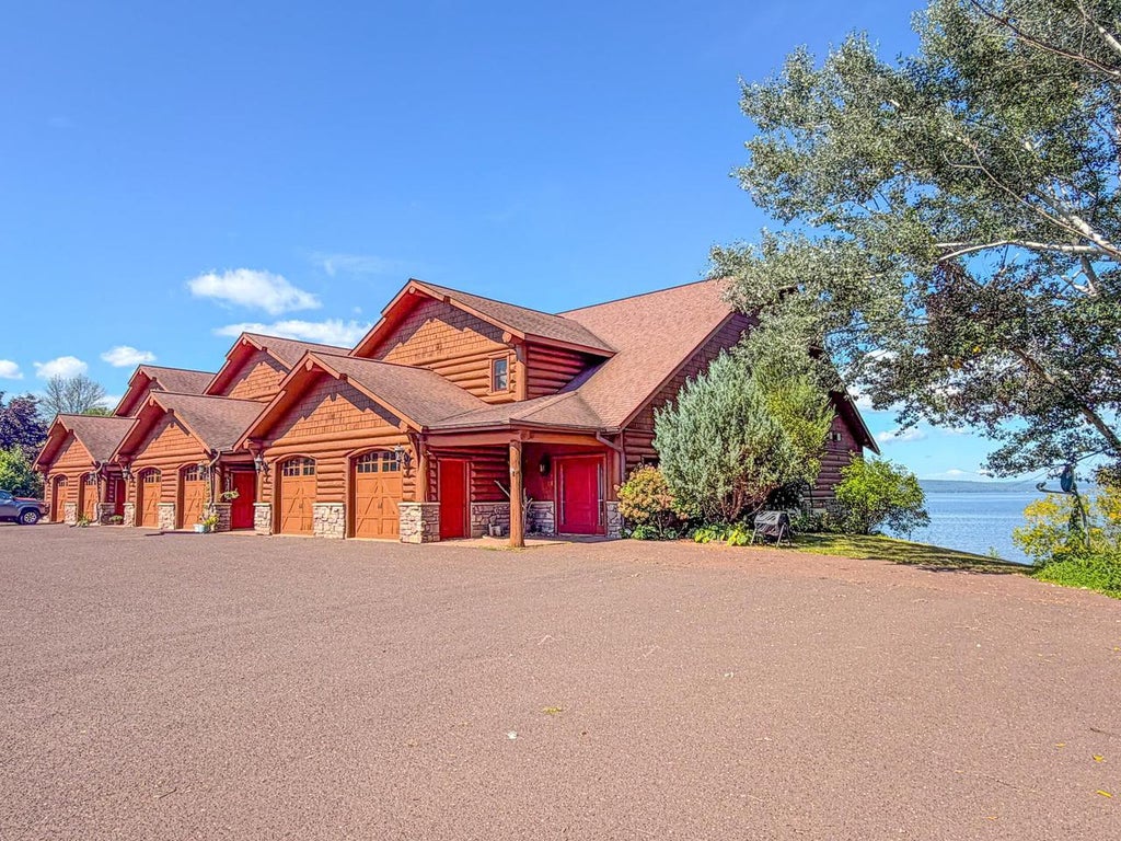 Photo of 2729 Lake Shore DRIVE #5, Ashland, WI 54806 (MLS # 22604405)