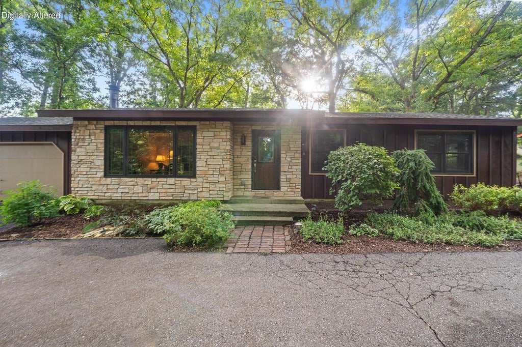 Photo of W4371 Laurel STREET, Lake Geneva, WI 53147 (MLS # 1981344)