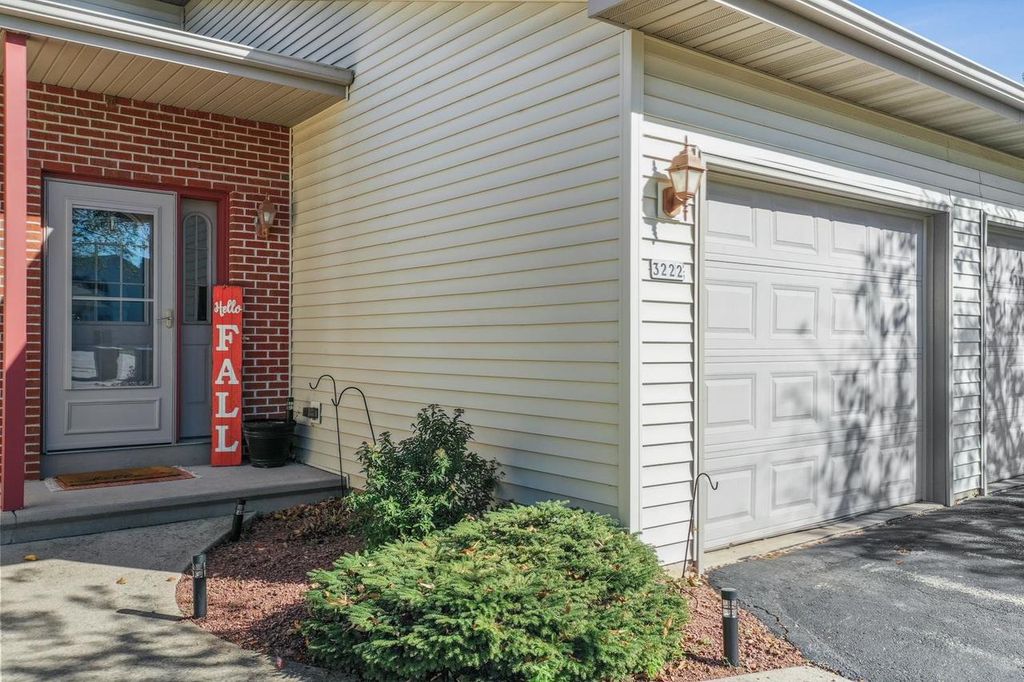 Photo of 3222 Isaac LANE, Oshkosh, WI 54902 (MLS # 50316479)