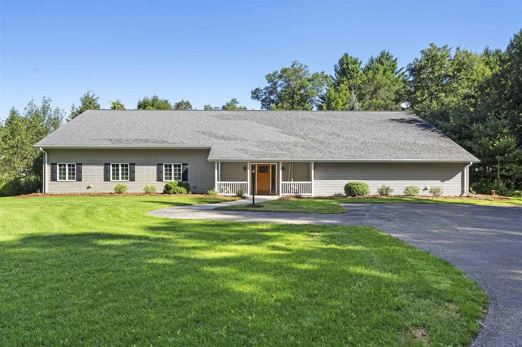 Photo of N10909 Peshtigo River LANE, Crivitz, WI 54114 (MLS # 50325309)