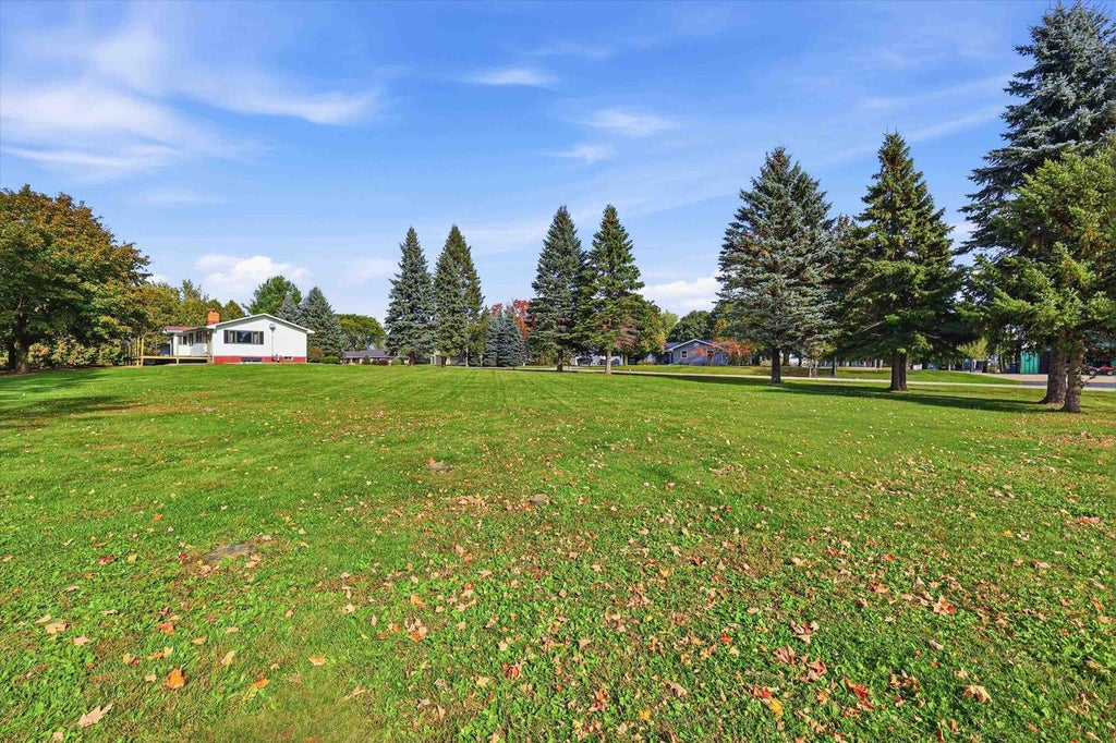 Photo of Sharon Rose COURT, Freedom, WI 54913 (MLS # 50334614)