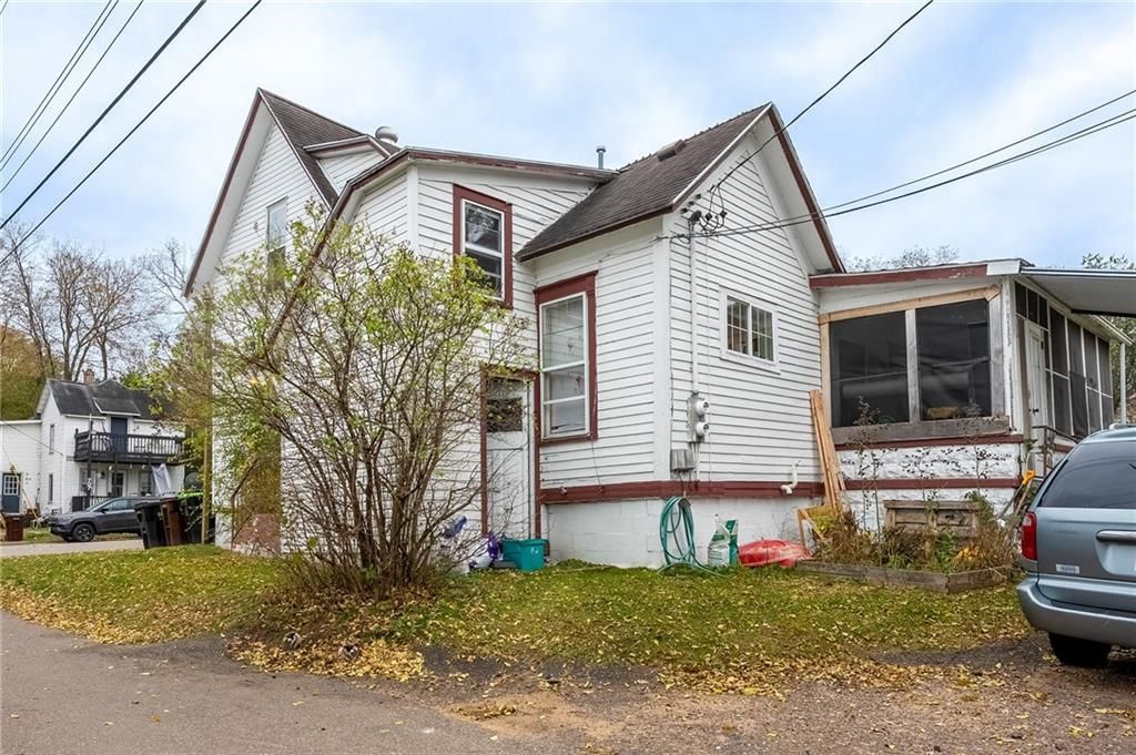 Photo of 708 Jones STREET #1 &amp; 1/2, Eau Claire, WI 54701 (MLS # 1597042)