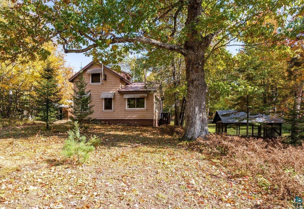 Photo of 7622 S County Rd A, Superior, WI 54880 (MLS # 6128449)