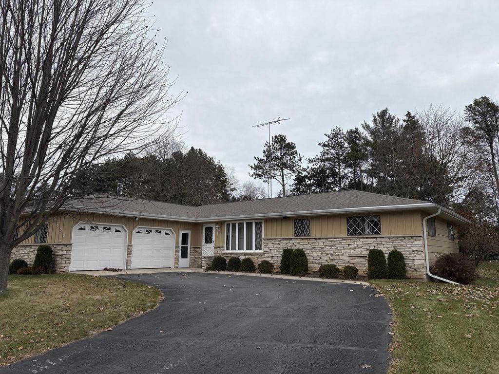 Photo of 3629 Monroe STREET, Two Rivers, WI 54241 (MLS # 1943761)