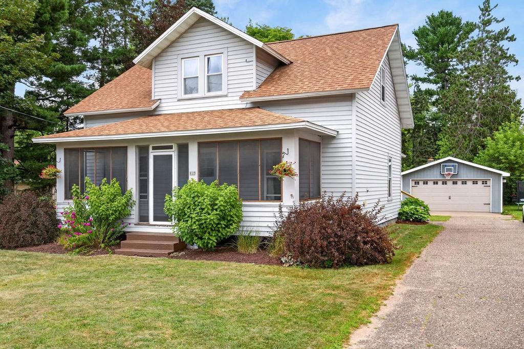 Photo of 917 Western AVENUE, Mosinee, WI 54455 (MLS # 22603459)