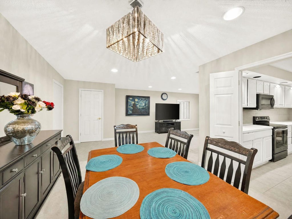 Photo of 75 GOLF PARKWAY #C, Madison, WI 53704 (MLS # 2028591)