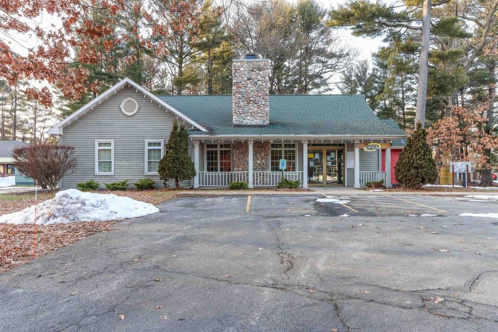 Photo of N2723 County Road Qq, Waupaca, WI 54981 (MLS # 50319632)