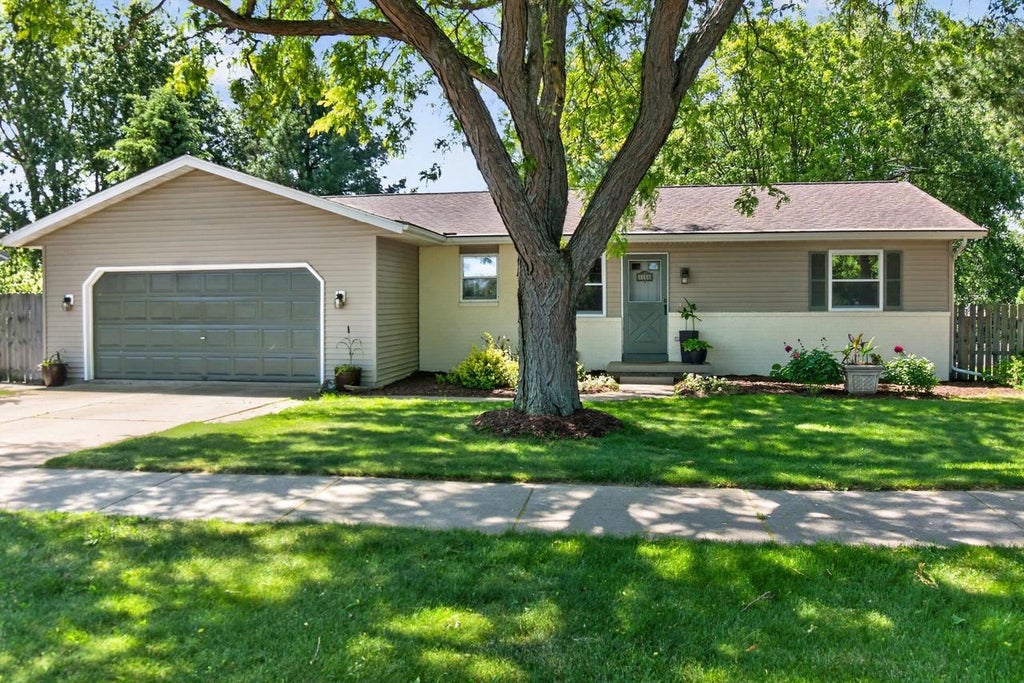 Photo of 1156 12th STREET, Baraboo, WI 53913 (MLS # 2025261)