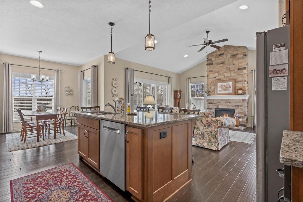 Photo of 17955 Ashlea DRIVE #10, Brookfield, WI 53045 (MLS # 1956297)