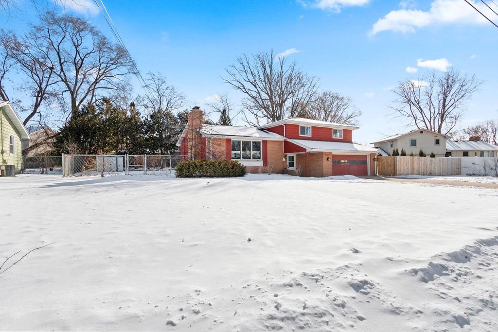 Photo of 3263 S Clay STREET, Green Bay, WI 54301 (MLS # 50320698)