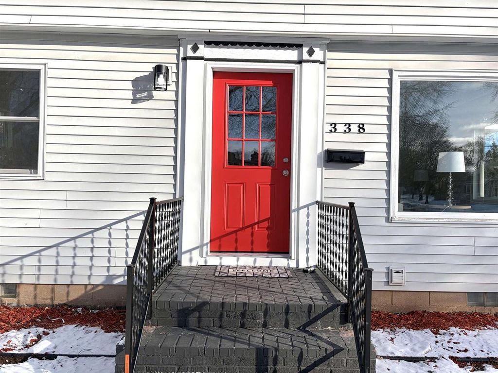 Photo of 338 River DRIVE, Appleton, WI 54915 (MLS # 50319842)