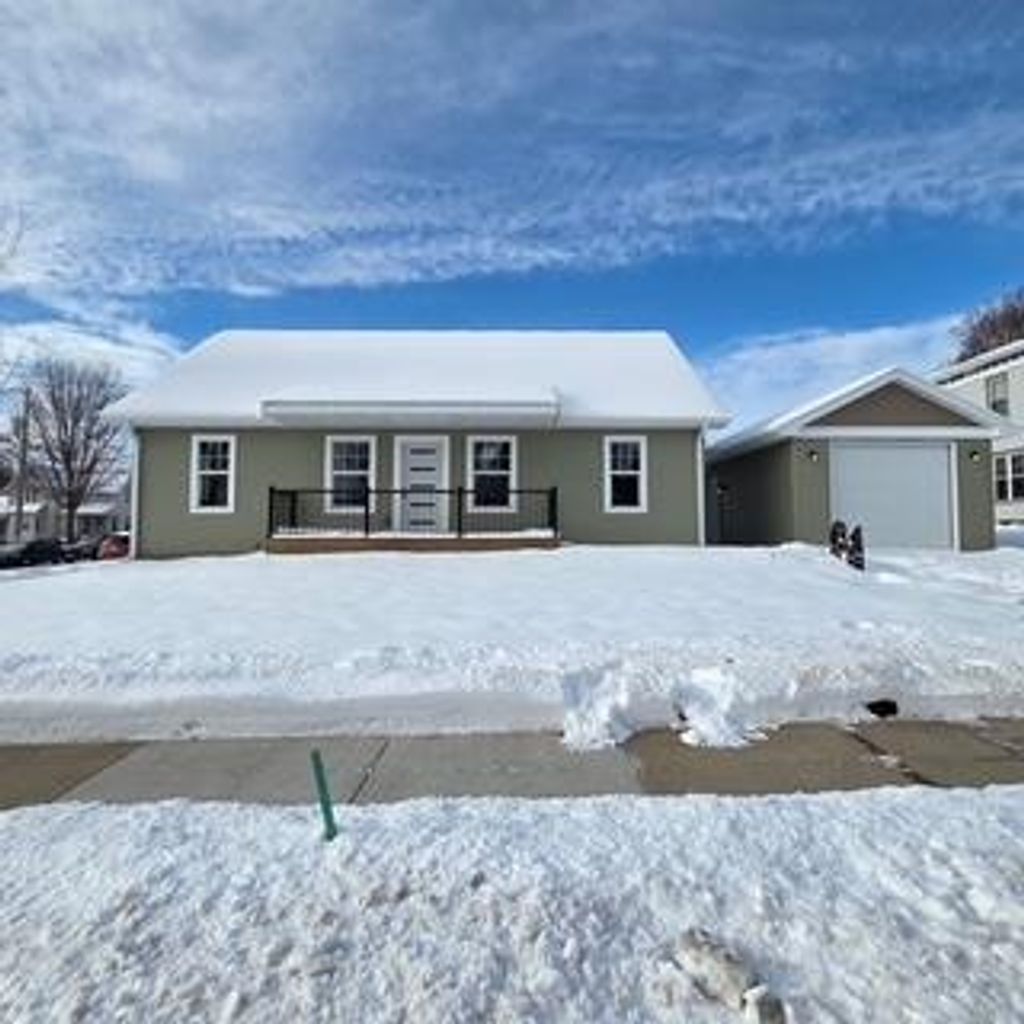 Photo of 400 N Center STREET, Beaver Dam, WI 53916 (MLS # 2014404)