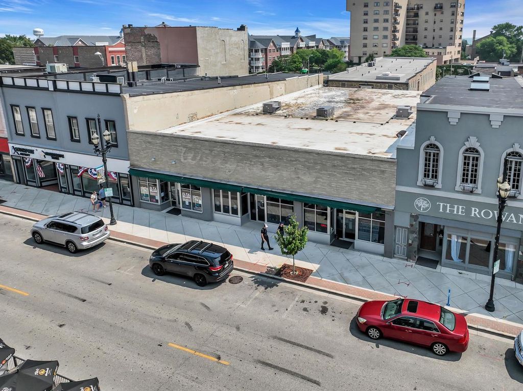 Photo of 5711 6th AVENUE, Kenosha, WI 53140 (MLS # 1934511)