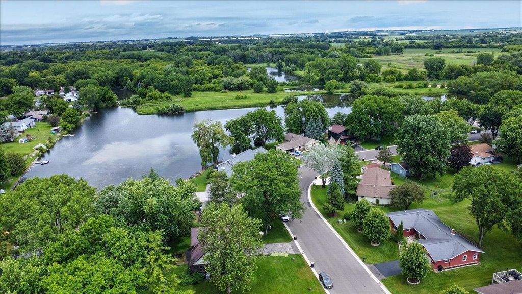 Photo of 505 Dennis DRIVE, Deforest, WI 53532 (MLS # 2026930)
