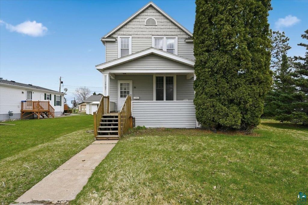 Photo of 1907 E 4th STREET, Superior, WI 54880 (MLS # 6125014)