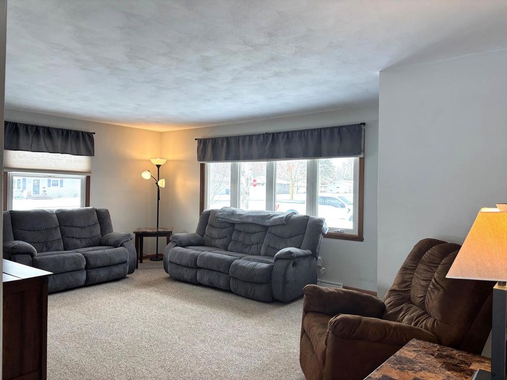 Photo of 1905 Miller LANE, Kaukauna, WI 54130 (MLS # 50319878)