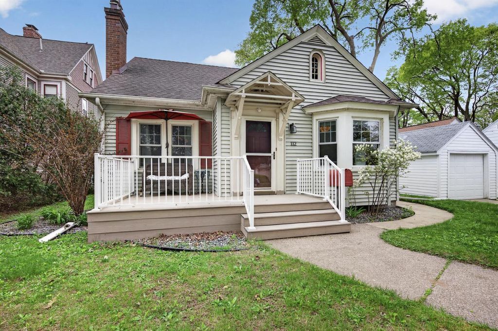 Photo of 112 14th STREET S STREET S, La Crosse, WI 54601 (MLS # 1961282)