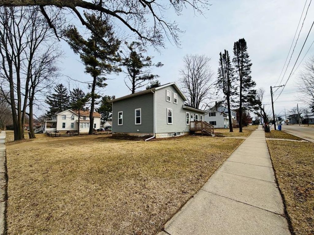 Photo of 1404 22nd AVENUE, Monroe, WI 53566 (MLS # 2017733)