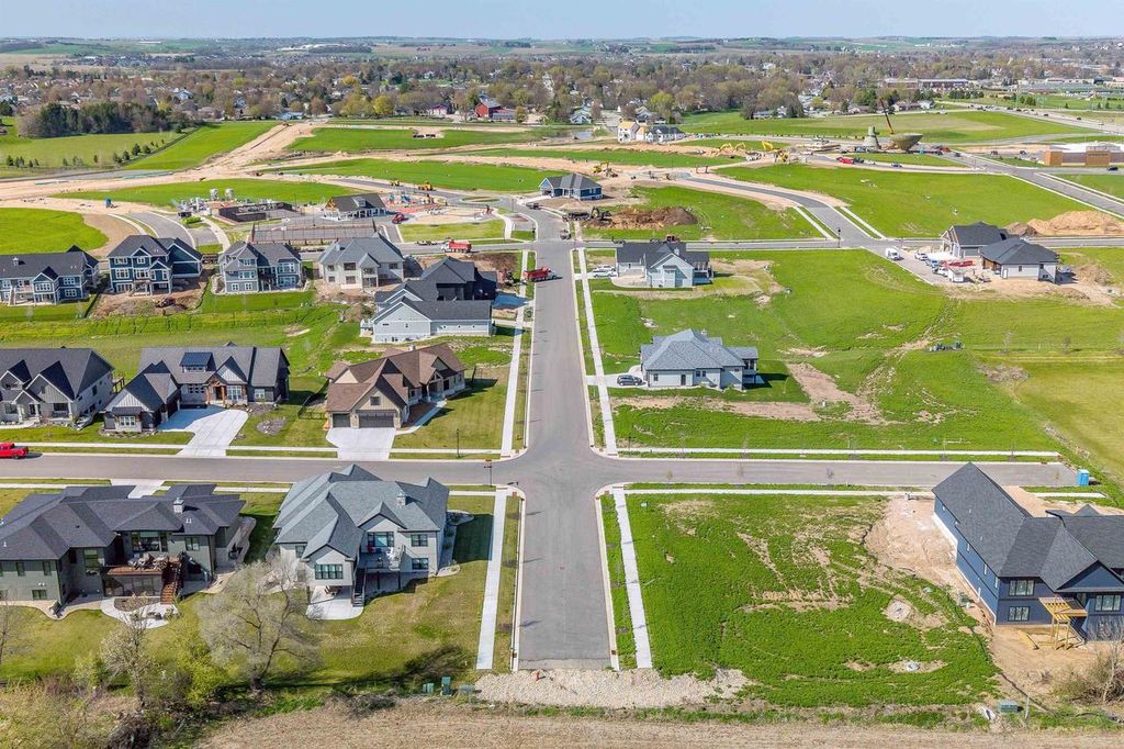 Photo of 1624 Schreiner Lane, Waunakee, WI 53597 (MLS # 2015471)