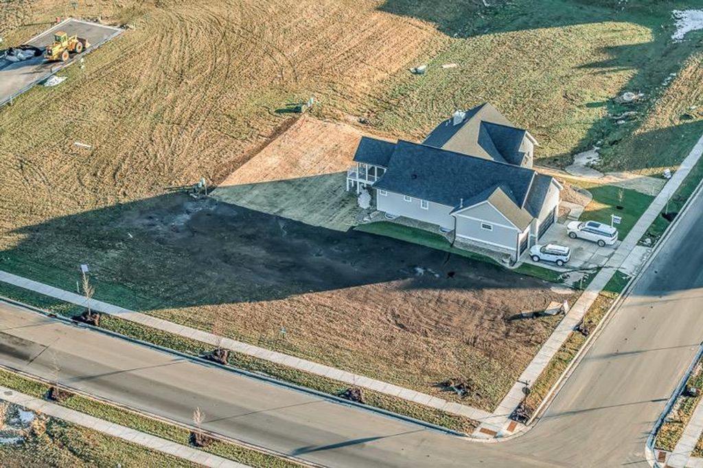 Photo of 1624 Schreiner Lane, Waunakee, WI 53597 (MLS # 2015471)