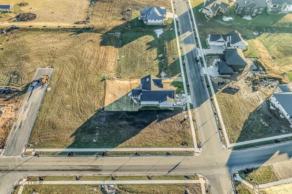 Photo of 1624 Schreiner Lane, Waunakee, WI 53597 (MLS # 2015471)