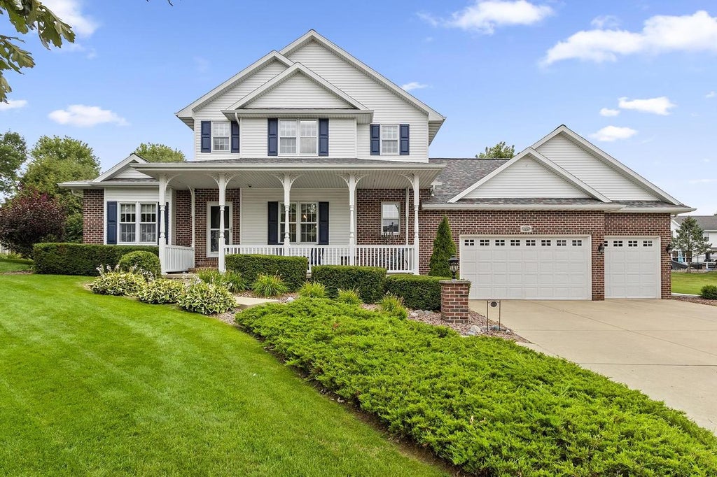 Photo of 1225 Livingston STREET, Green Bay, WI 54311 (MLS # 50330646)