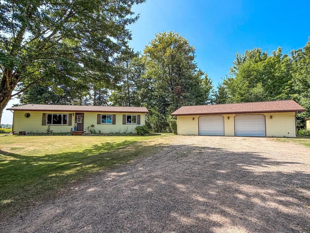 Photo of N3979 Oxbow ROAD, Catawba, WI 54516 (MLS # 22604156)
