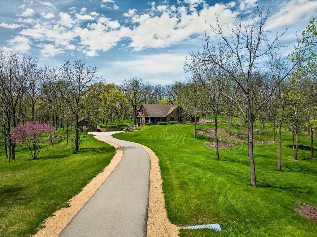 Photo of 4802 Country Meadows ROAD, Brooklyn, WI 53521 (MLS # 2022796)