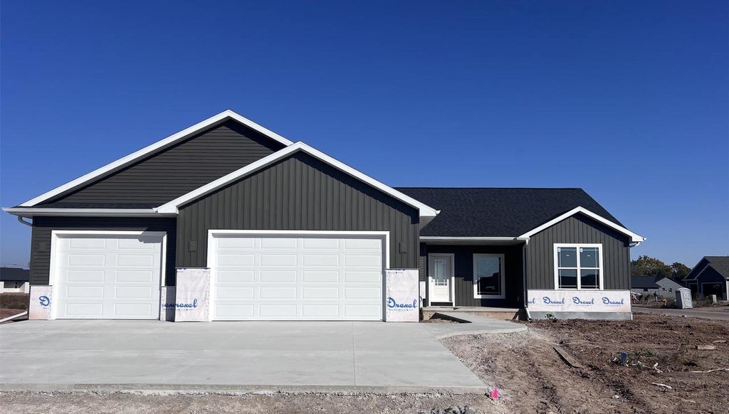 Photo of W6899 McAllister DRIVE, Greenville, WI 54942 (MLS # 50334714)
