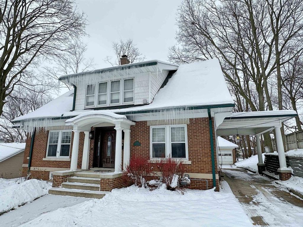 Photo of 326 S Wisconsin STREET, Janesville, WI 53545 (MLS # 2013564)
