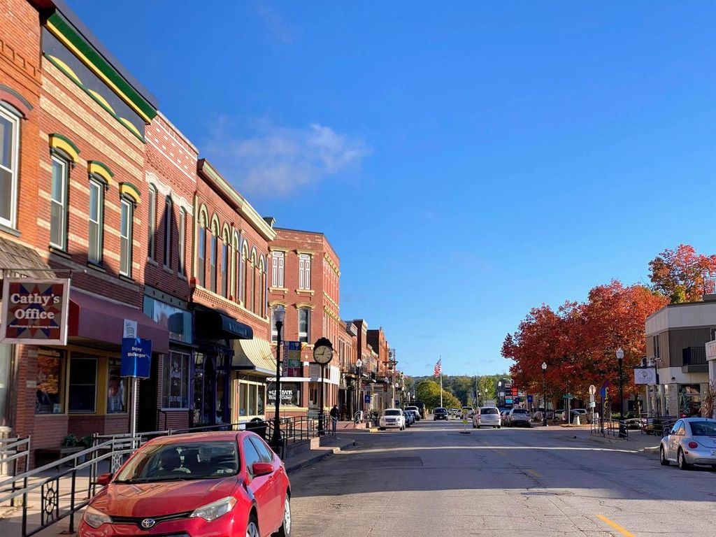 Photo of 1350 15th AVENUE, Union Grove, WI 53182 (MLS # 1945005)