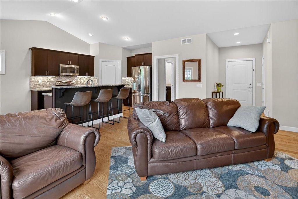 Photo of 1007 Tara LANE, Waunakee, WI 53597 (MLS # 2023644)
