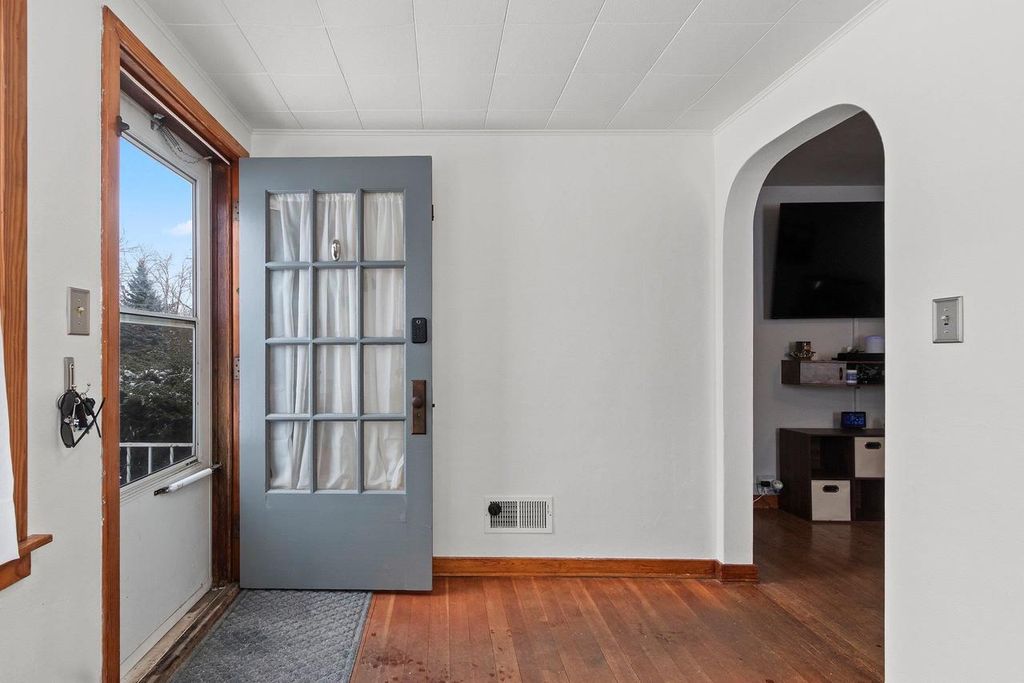 Photo of 326 E Wisconsin STREET, Seymour, WI 54165 (MLS # 50320298)