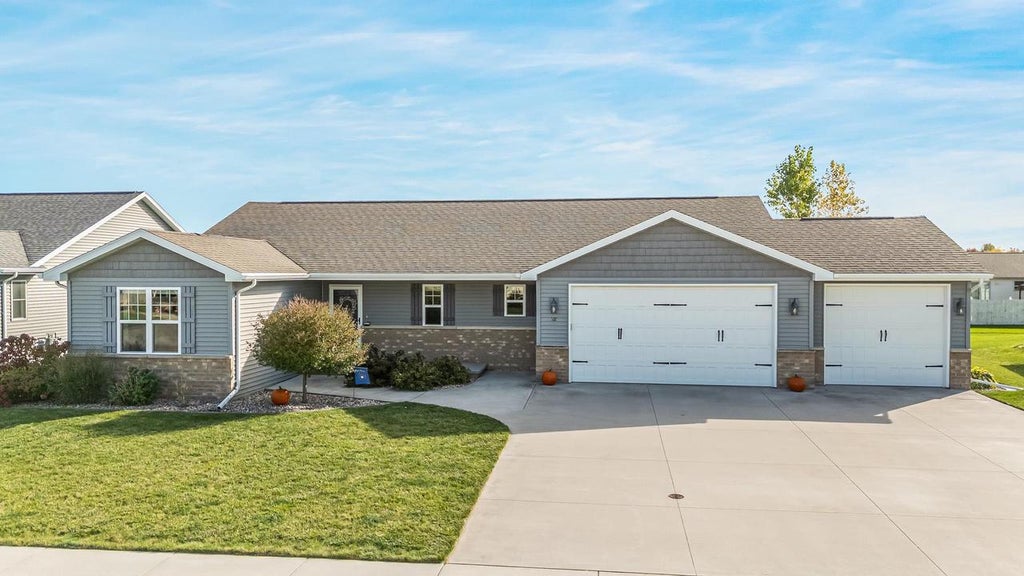 Photo of 1411 Mera LANE, Kaukauna, WI 54130 (MLS # 50333906)