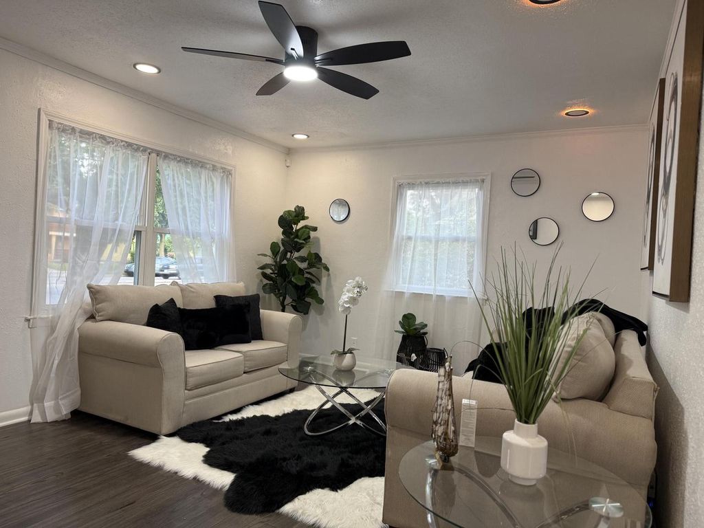 Photo of 4463 N 51st BOULEVARD, Milwaukee, WI 53218 (MLS # 1941990)