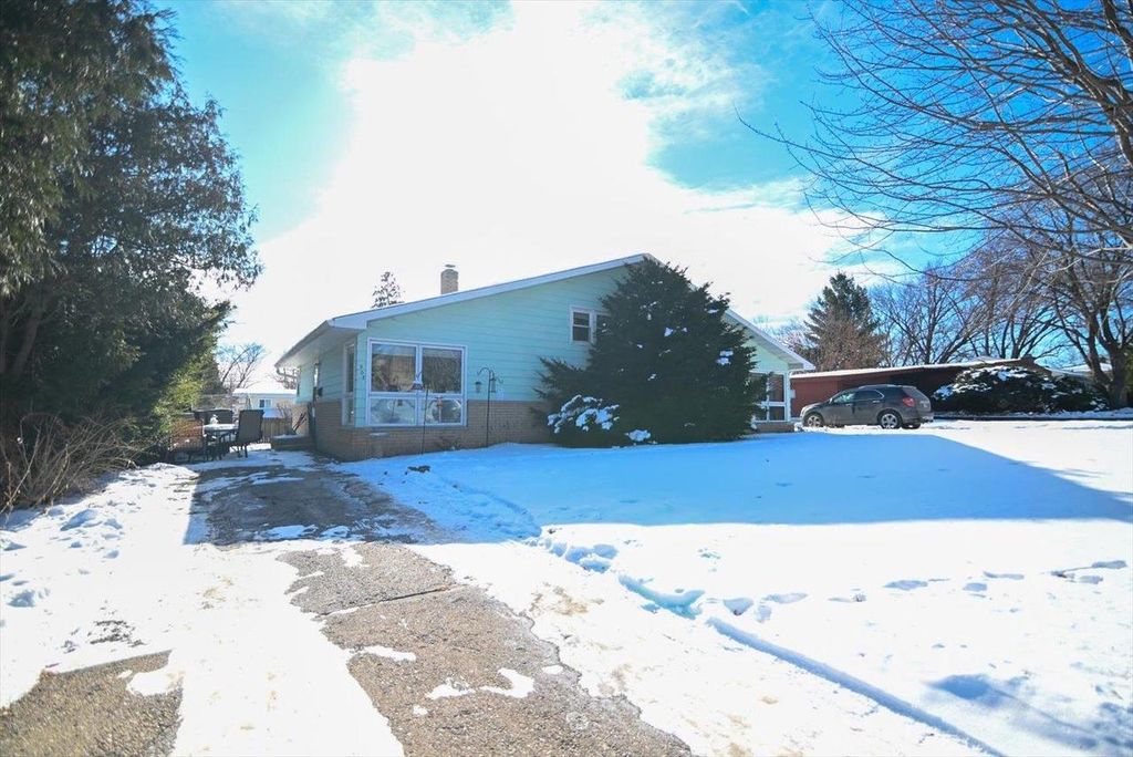 Photo of 308-310 Owen ROAD, Monona, WI 53716 (MLS # 2016043)