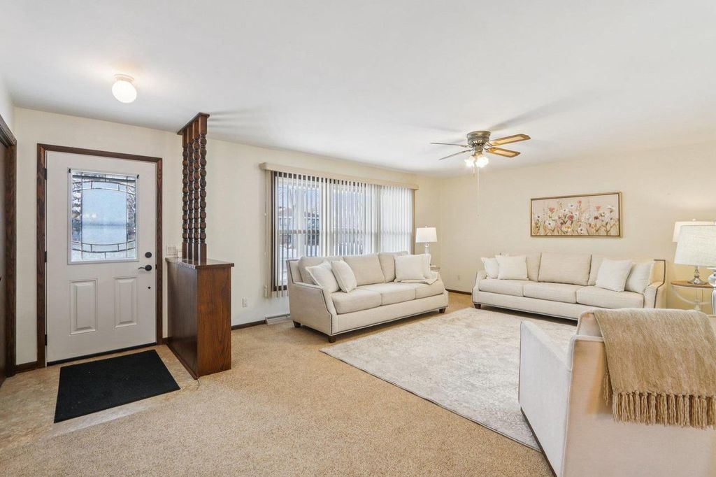 Photo of 400 Raymond ROAD, Waunakee, WI 53597 (MLS # 2015080)