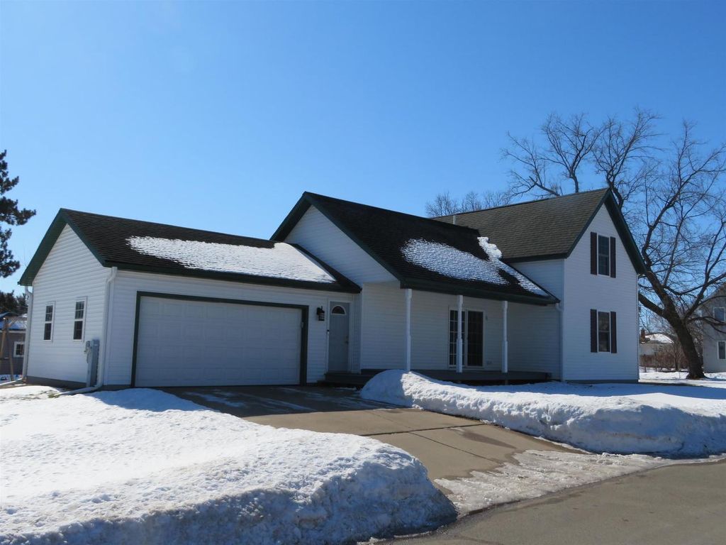 Photo of 615 Chippewa STREET, Merrill, WI 54452 (MLS # 22600907)