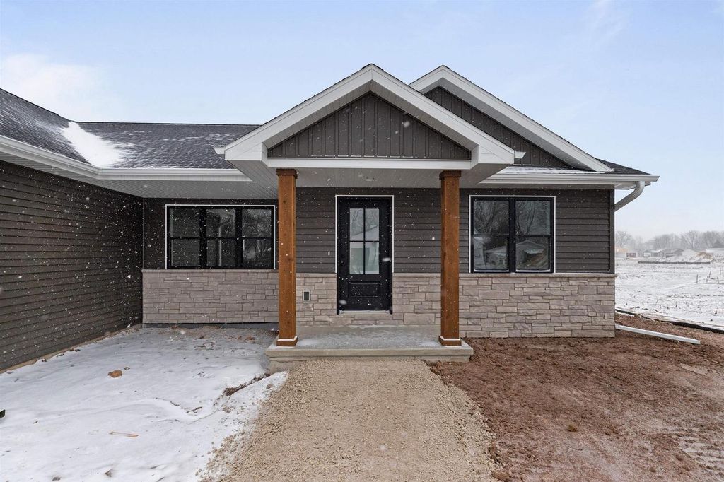 Photo of N3976 Wettering WAY, Kaukauna, WI 54130 (MLS # 50320034)