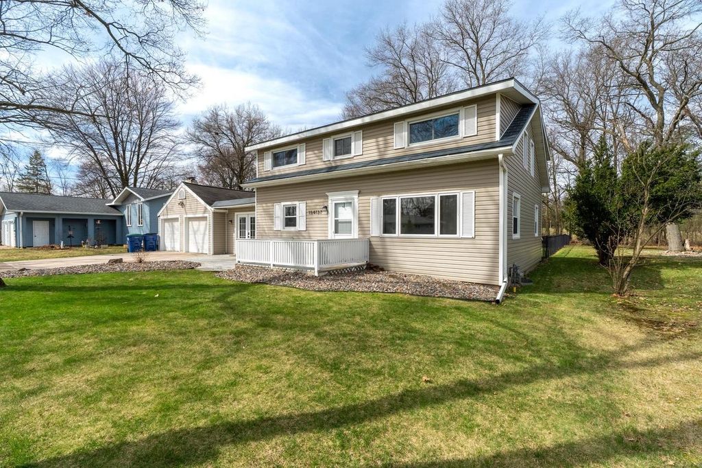 Photo of 154137 Paramount DRIVE, Wausau, WI 54401 (MLS # 22601521)