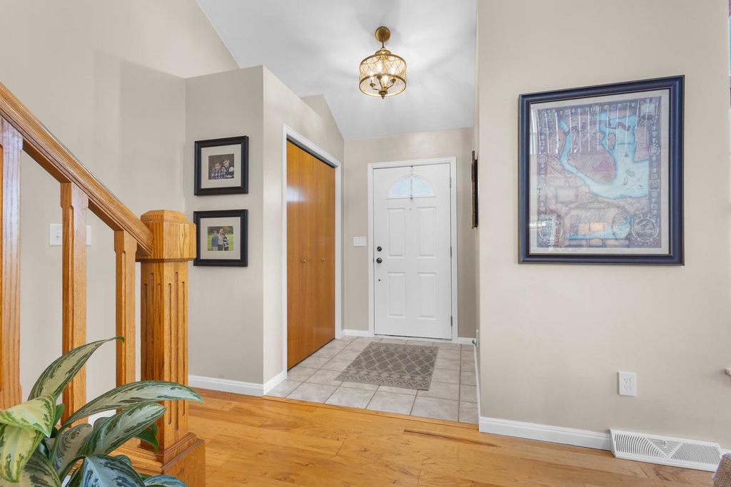 Photo of 3607 Mighty Oak TRAIL, Green Bay, WI 54313 (MLS # 50321351)