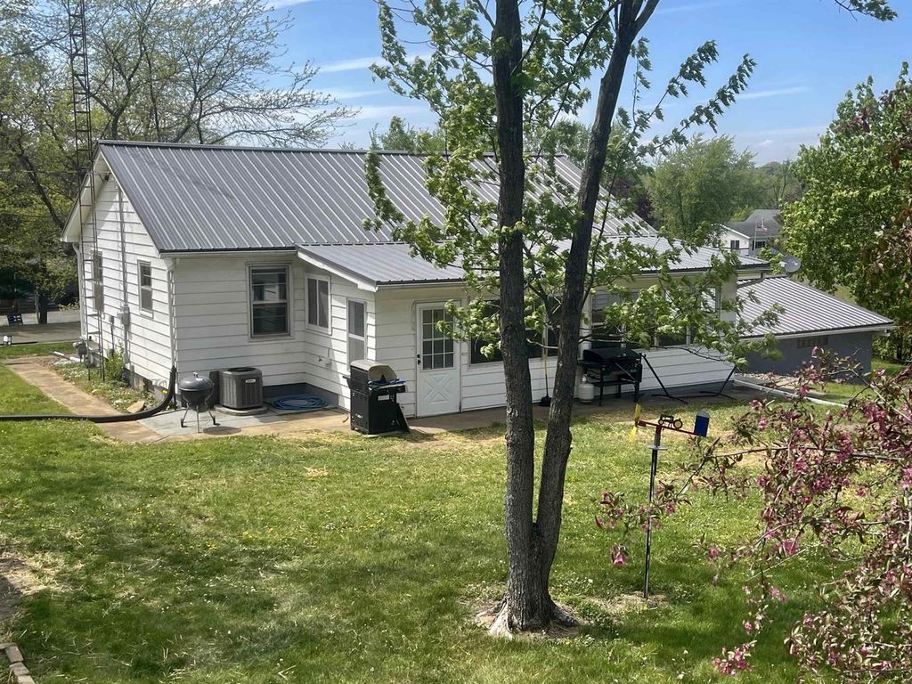 Photo of N5846 Dunning ROAD, Pardeeville, WI 53954 (MLS # 2023173)